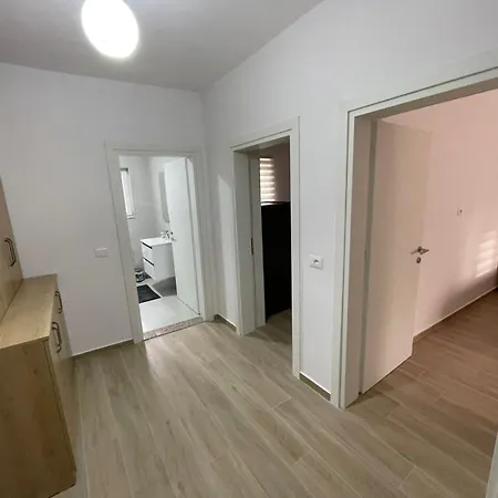 Kevi 's Place Apartment *