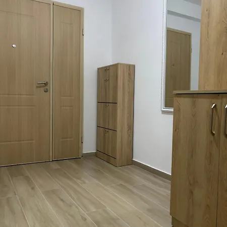 Lägenhet Kevi 's Place Tirana